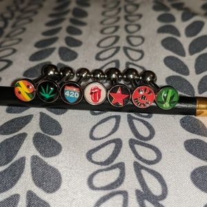 New unused flat top sergical steel tongue rings.